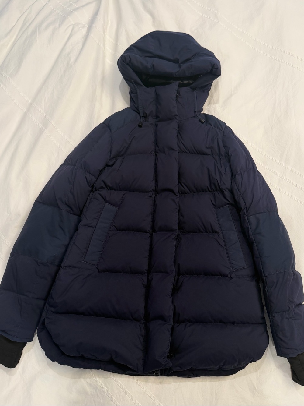 Canada Goose Jacket - Picture 2 of 16